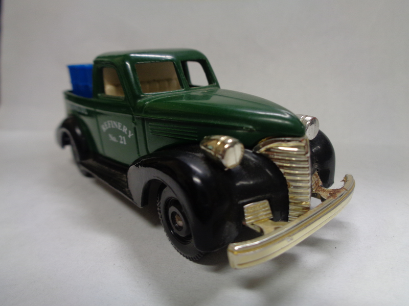 Illustration for article titled 1939 CHEVY PICK UP BY LLEDO (CHEVRON PROMOTIONAL MODEL)
